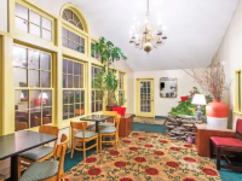 ナイツ イン ハドレー ハードリーのホテル