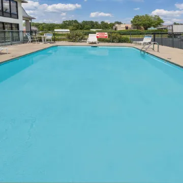 Days Inn by Wyndham Sanford