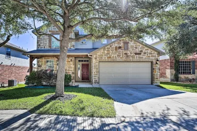 San Antonio Getaway w/ Deck, Fenced-in Yard!