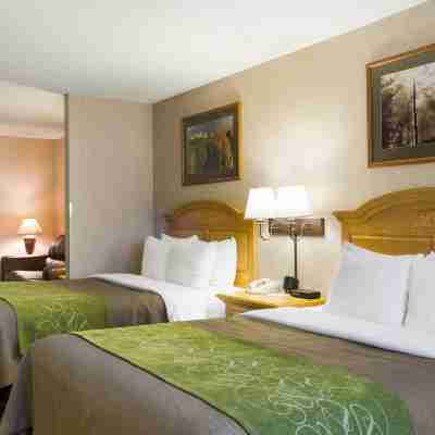 Comfort Inn & Suites Near Custer State Park and Mt Rushmore Rooms