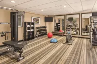 Park Inn by Radisson, Calgary Airport North, AB - salle de sport