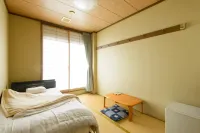 Business Hotel Yamaguchi Hôtels à proximité de la JR Minami-Hakui station