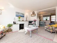 Thrift Cottage Отели в г. Лоо