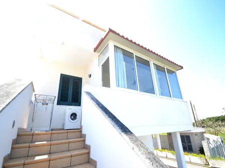 Three-Room Apartment with Air Conditioning on the First Floor - Torre Dell'Orso Отели в г. Torre dell'Orso