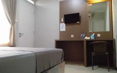 Mini Guest House Tasikmalaya Các khách sạn ở Cipedes