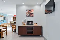 Country Inn & Suites by Radisson, Bloomington-Normal Airport, IL - Frühstück