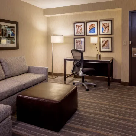DoubleTree Suites by Hilton Minneapolis