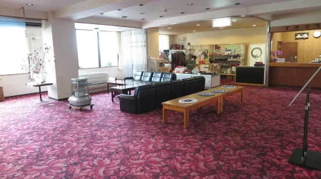 Hotel Sakaeya Отели рядом со станцией JR Echigo-Suhara station