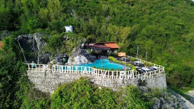 Cát Bà Mountain View Các khách sạn gần Ti Tốp Đỉnh núi Đảo