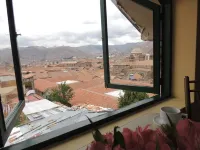 Cusco Plaza Nazarenas - Mountain view
