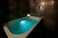 Stabu Sēta Residence - Bathtub