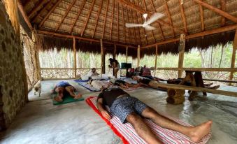 Aldea Maya-Ha Cabañas Con Cenotes