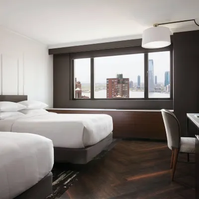 New York Marriott Downtown Hotel dekat Gereja Trinity