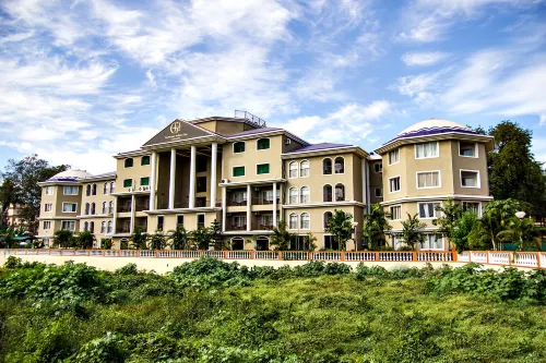 The Golden Suites & Spa, Calangute, 5 Mins Odd Drive to the Beach - 3-Star