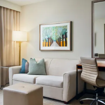 TownePlace Suites Orlando Downtown Отели рядом с достопримечательностью «Парк Лейк Эола»