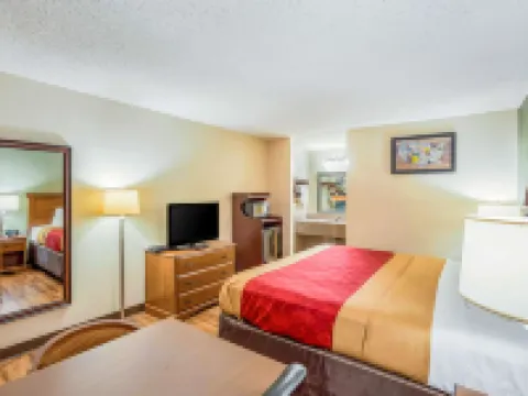 Econo Lodge Huntington - Barboursville University Area Hotels in Cabell County