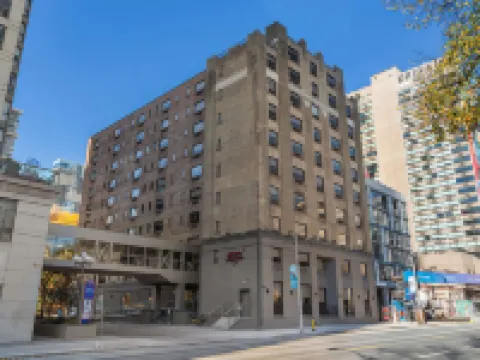 希爾頓歡朋酒店及套房 多倫多市中心 鄰近多倫多舊市政廳的酒店