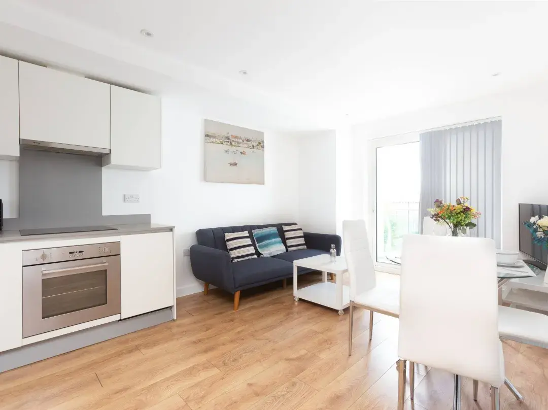 Skyvillion - Tower Point Enfield 1bed With Balcony - London