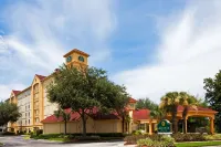 La Quinta Inn & Suites by Wyndham Ocala - Desayuno