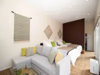 Okinawa Green Lodge Hotels in Чятан