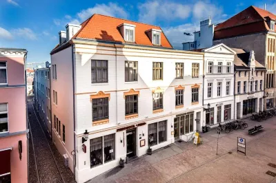 Stadthotel "Stern" - E. Alijew Hotels in der Nähe von Wendorf Strand