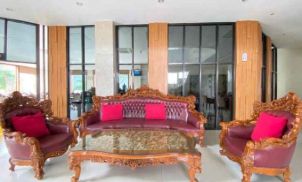 Hotel Safira Magelang - Housity