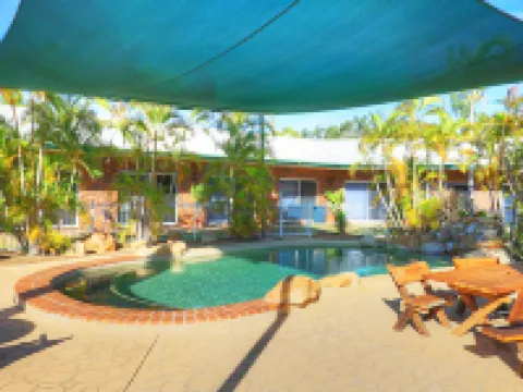 Heritage Lodge Motel Hotels in Charters Towers