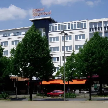 Cityhotel Monopol Отели рядом с достопримечательностью «Ярмарка «Гамбургер-Дом»»