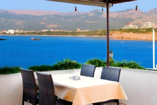 Ozmen Hotel Отели рядом с достопримечательностью «Бухта больших камней»