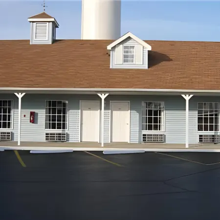 Twelve Oaks Inn