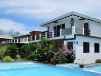 La Pernela Beachfront Resort Hôtels à : Dauis