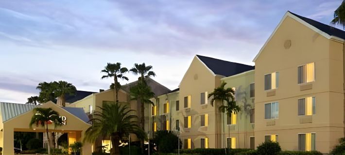 Fairfield Inn & Suites Fort Myers Cape Coral Hoteles en Condado de Lee