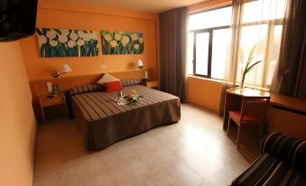 Hotel El Águila - Housity