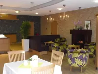 Hotel & Restaurant am Schlosspark - Bãi đậu xe