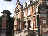 B&B 't Kasteel & 't Koetshuys Hotels in der Nähe von Viconia Kleiputten
