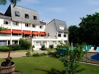 Hotel la Longue Vue Hotels in Saint-Georges-des-Sept-Voies