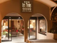 Hôtel Résidence Les Mèdes Hôtels à proximité de : Crique