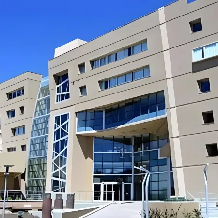 Hotel Del Bono Park Отели рядом с достопримечательностью «Госпиталь Росон»