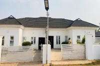 Flenjo Zone Bar and Apartments Hotels in 