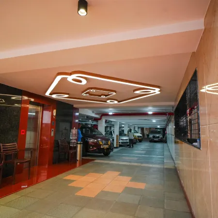 Hotel Grand Sabarees