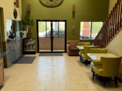 Rodeway Inn Hotels in Moriarty
