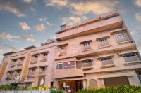 Hotel Arya - Unmarried Couples Are Not Allowed