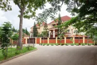 Royale Crown Villa