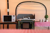 Gyeongju Tentaus Glamping & Auto Camping & Caravan Hotel a Gyeongju
