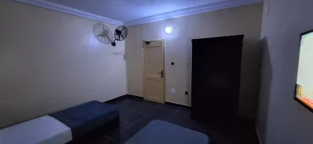 Deluxe Twin Beds in Royal Blue Guest House and Bar Отели рядом с Аэропорт Ломе