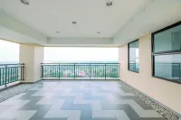 Comfy Modern Studio Transpark Cibubur by Travelio Hotel a Giacarta