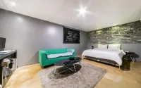 Hotel Any