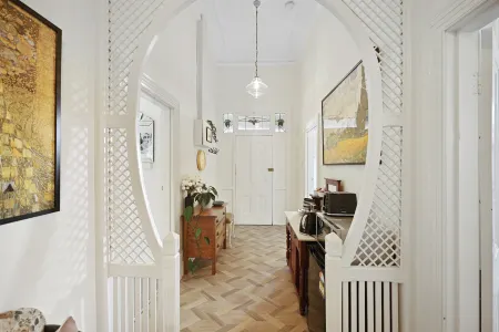 Hamilton Lakeside Motel