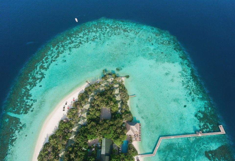 Eriyadu Island Resort