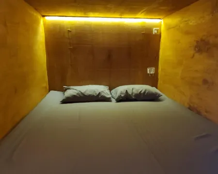 iStay Hostel and Capsule Hotels in Bubutan